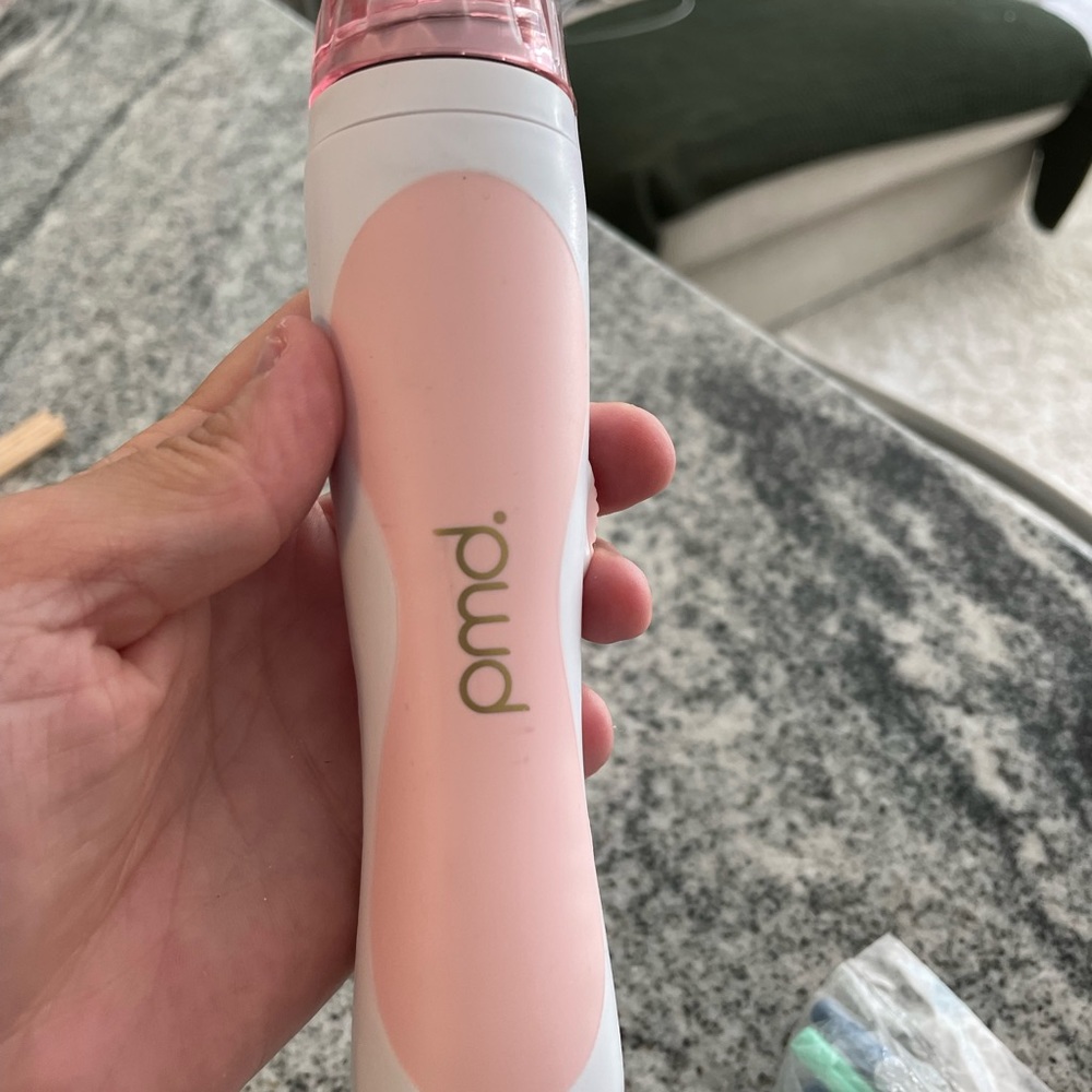 PMD micro-dermabrasion tool never been used without the box.